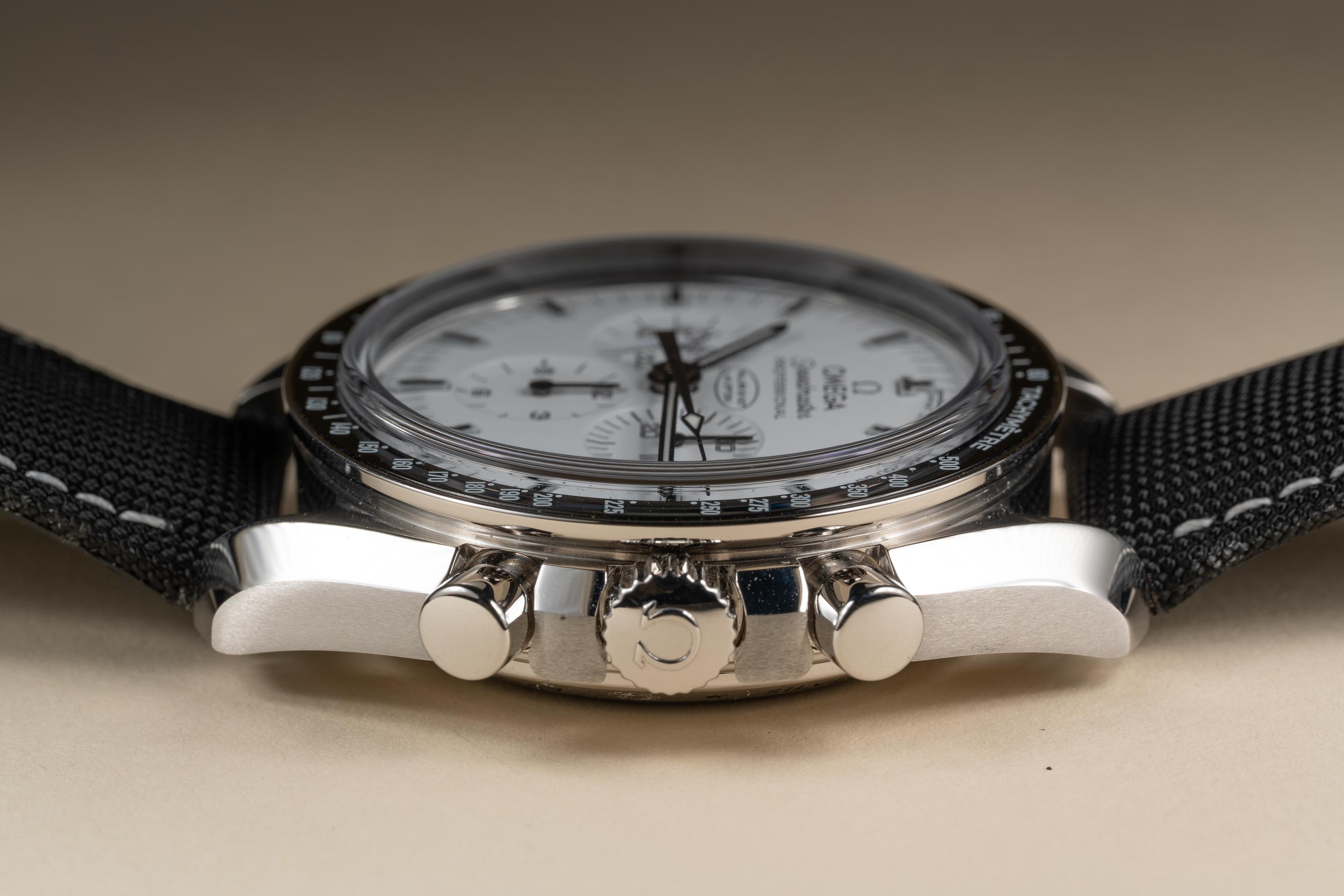 FS: 2019 Omega Speedmaster 31132 White Snoopy Dial with Box and Papers ...