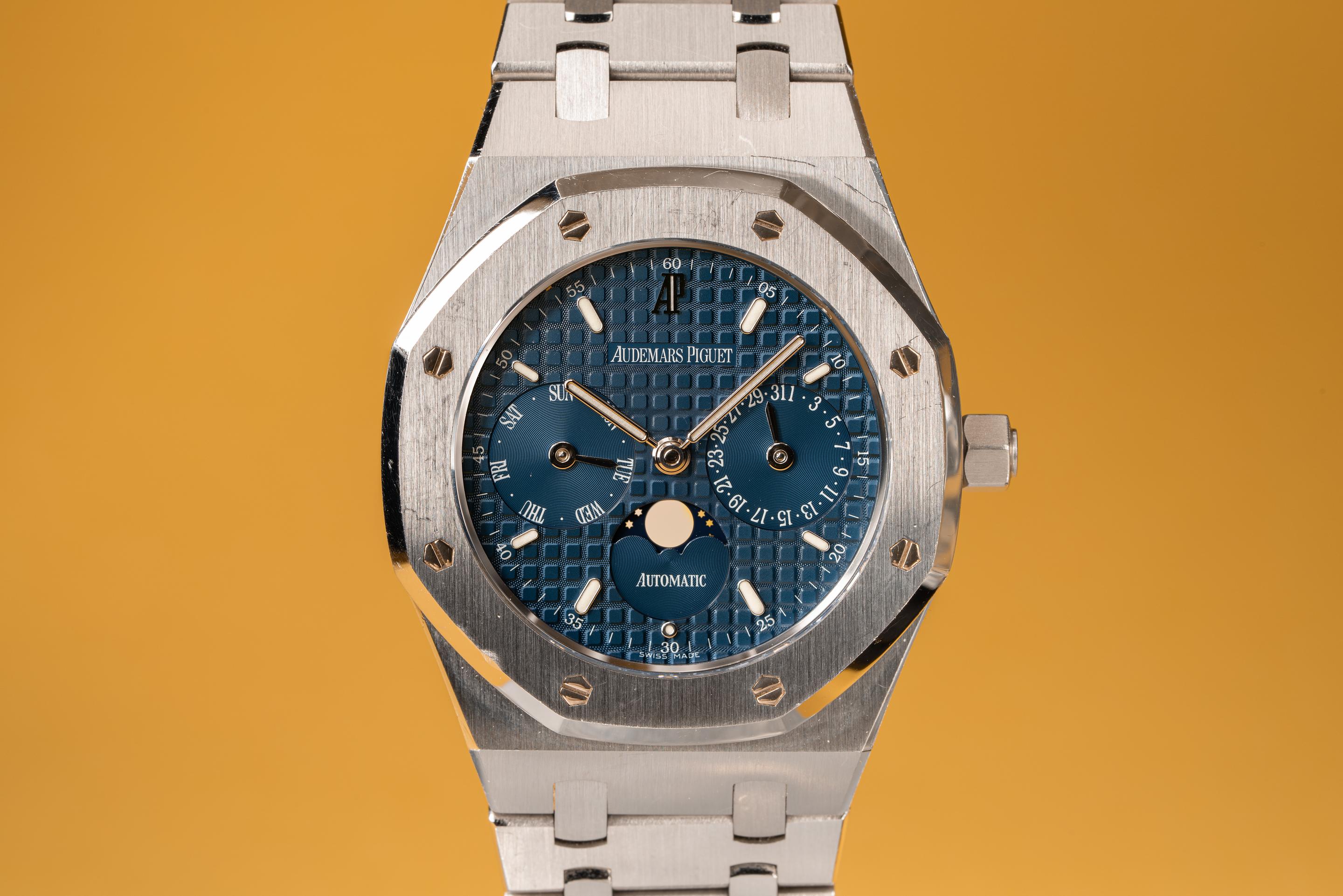 Audemars Piguet Royal Oak Day-Date Moonphase ref 25594ST White Dial